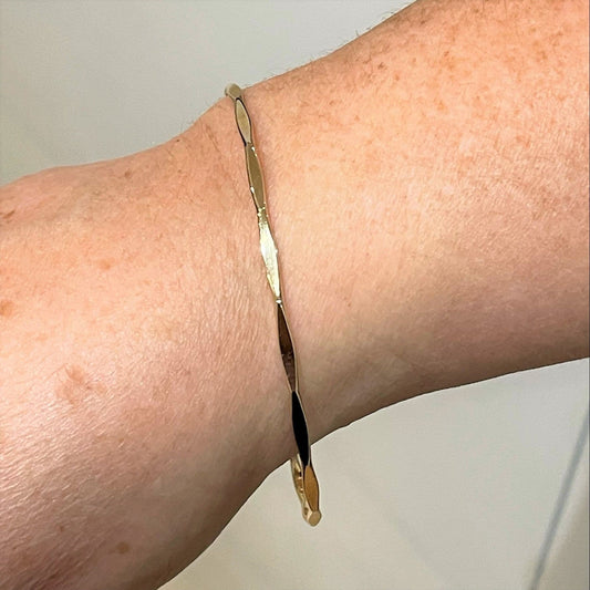 2 mm yellow gold solid faceted polished round slave bangle
