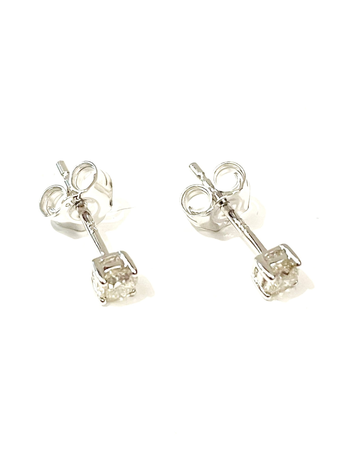 25 points White Gold Diamond Stud Earrings Single Stone Claw Setting