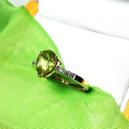 Peridot Yellow Gold Pear Shaped Ring
