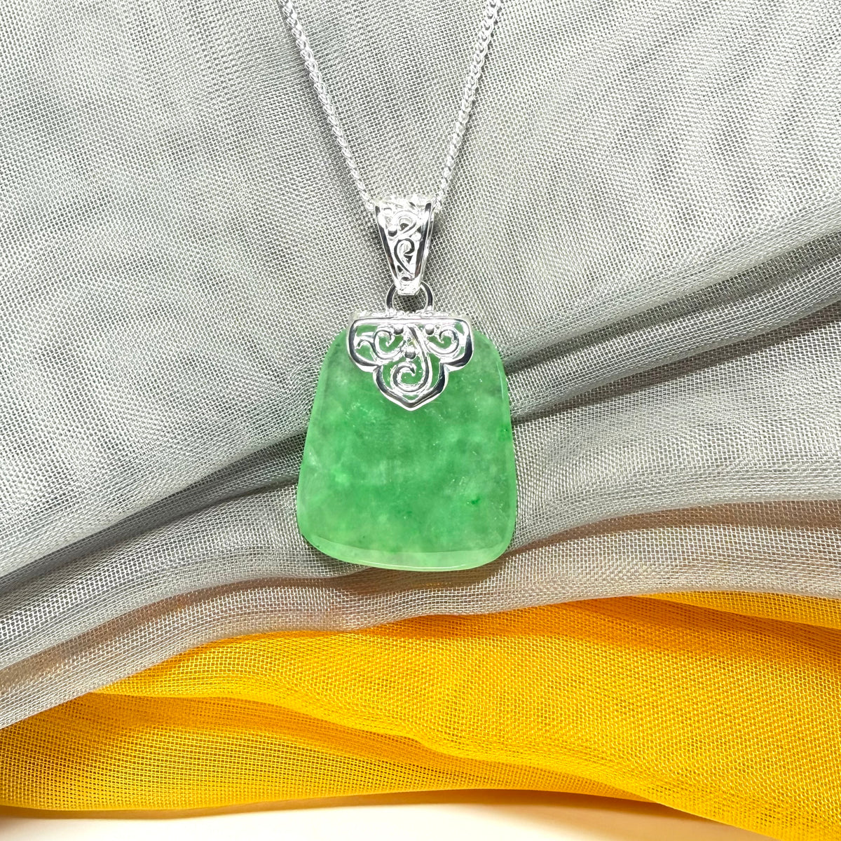 A beautiful & stunning real green jade necklace large cushion shaped, simply gorgeous