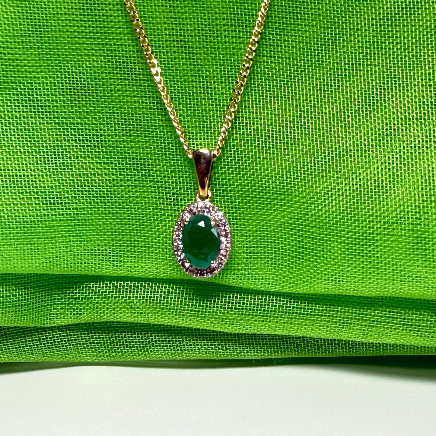 Real green emerald and real diamond oval shaped cluster necklace yellow gold pendant with chain