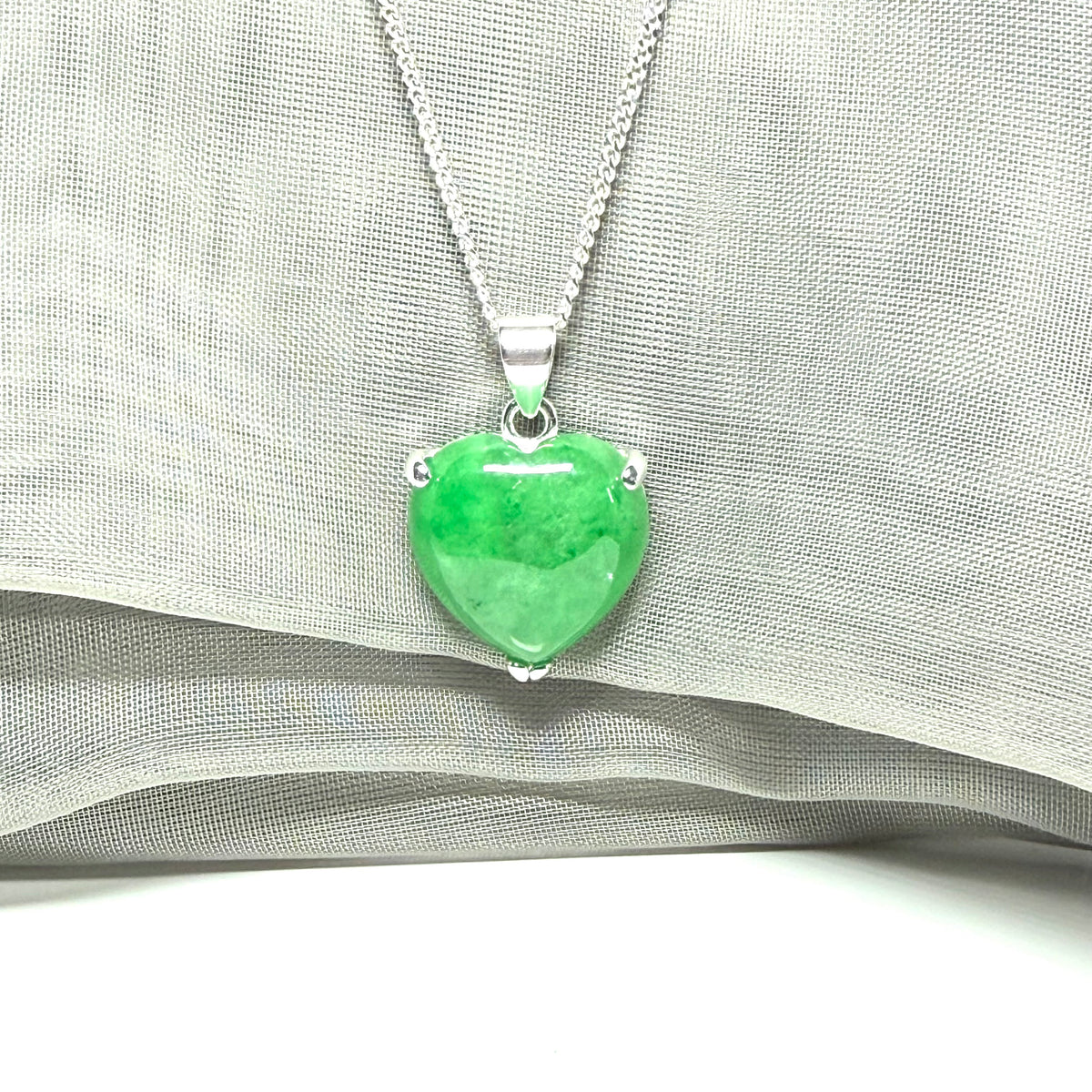 A real green jade necklace heart shaped sterling silver pendant love necklace with chain, stunning