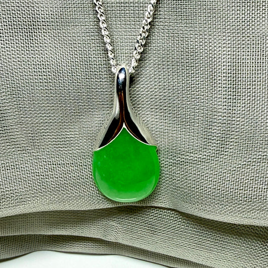 Real green jade pear shaped necklace sterling silver pendant with a chain