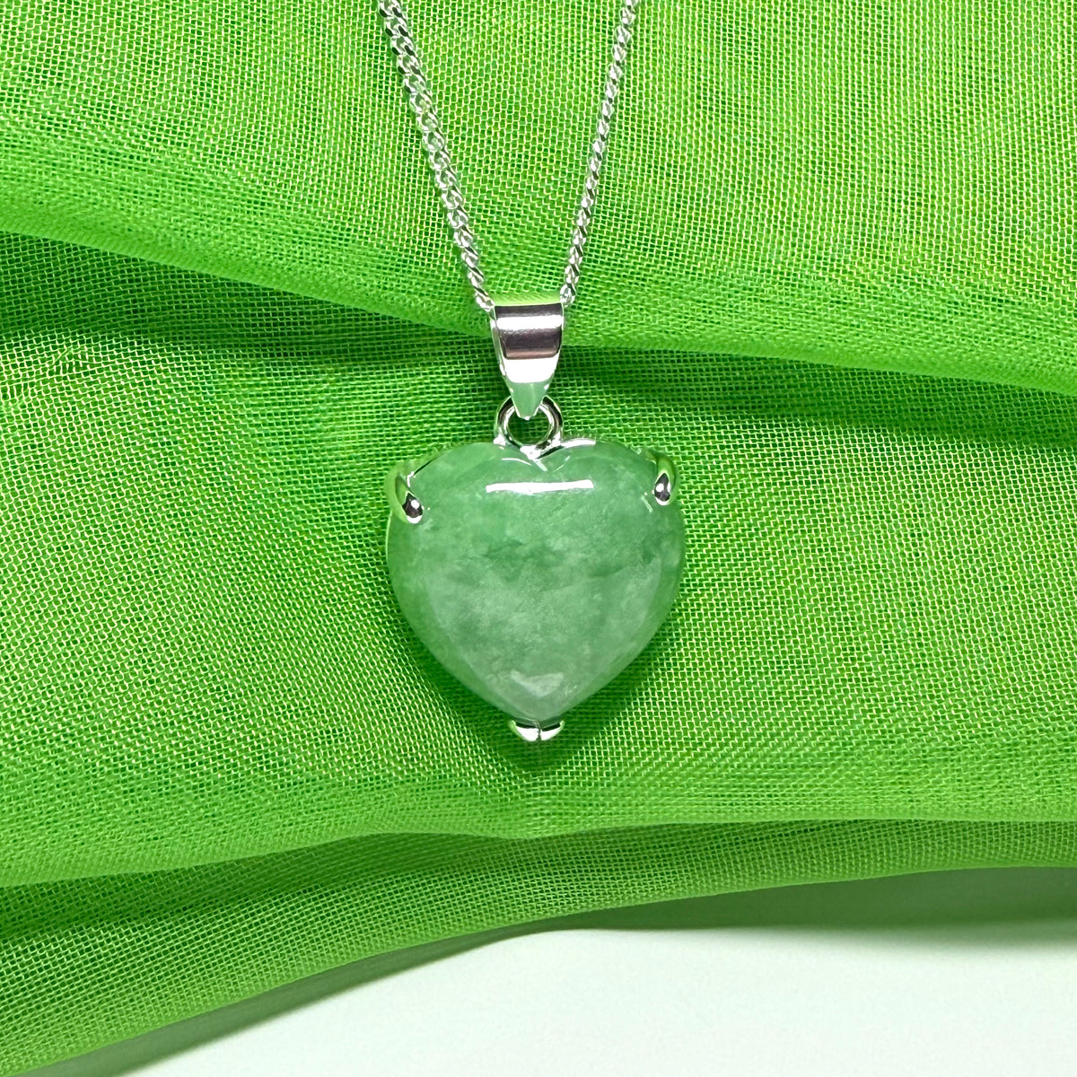 A_real_green_jade_pendant_heart_shaped_sterling_silver_an_eye_opening_design_necklace