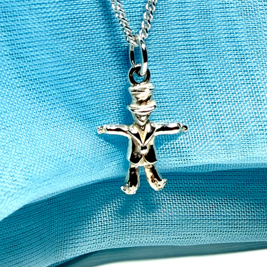 Scarecrow shaped solid necklace sterling silver