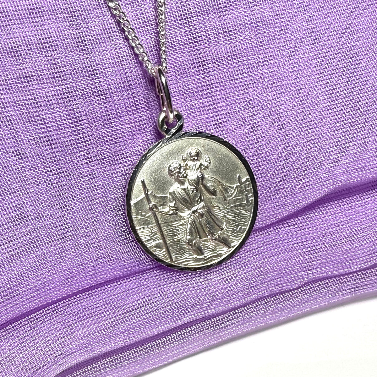 Sterling silver round St. Christopher including chain 22 mm