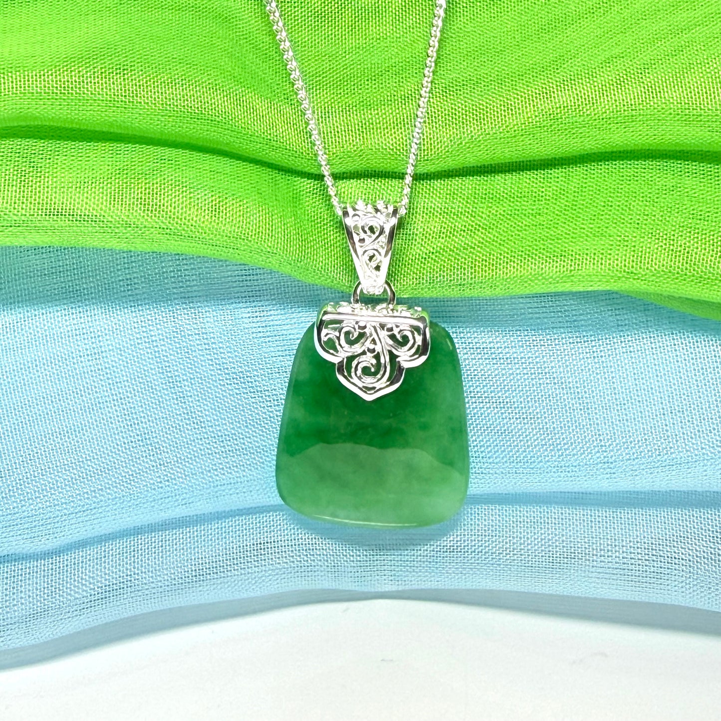 Stunning real jade necklace green sterling silver large cushion shaped, being a really gorgeous designed pendant
