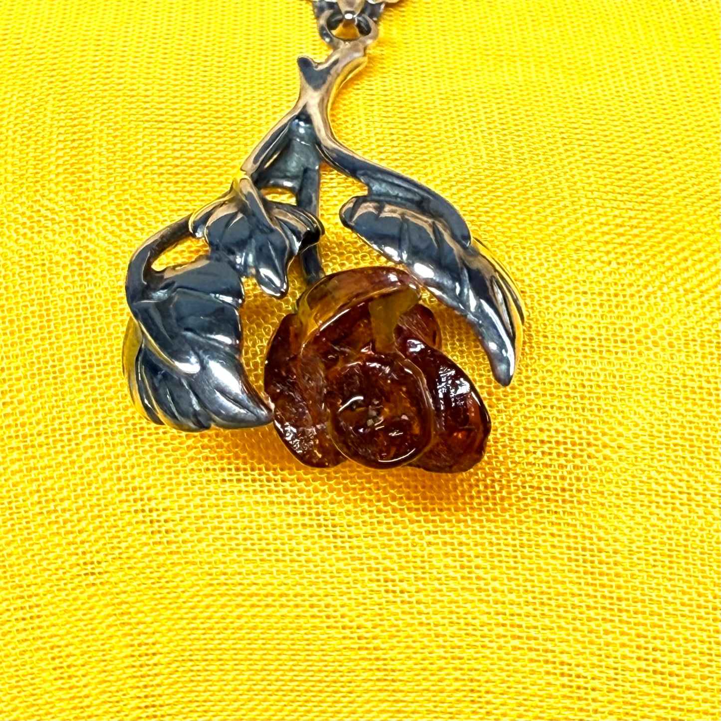 Amber rose shaped necklace sterling silver