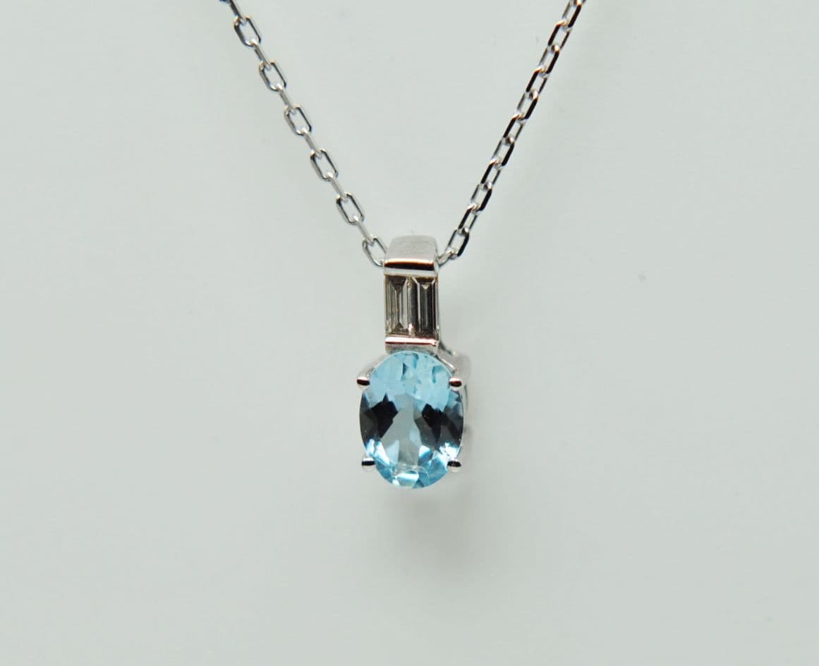 Aquamarine And Diamond Oval White Gold Necklace