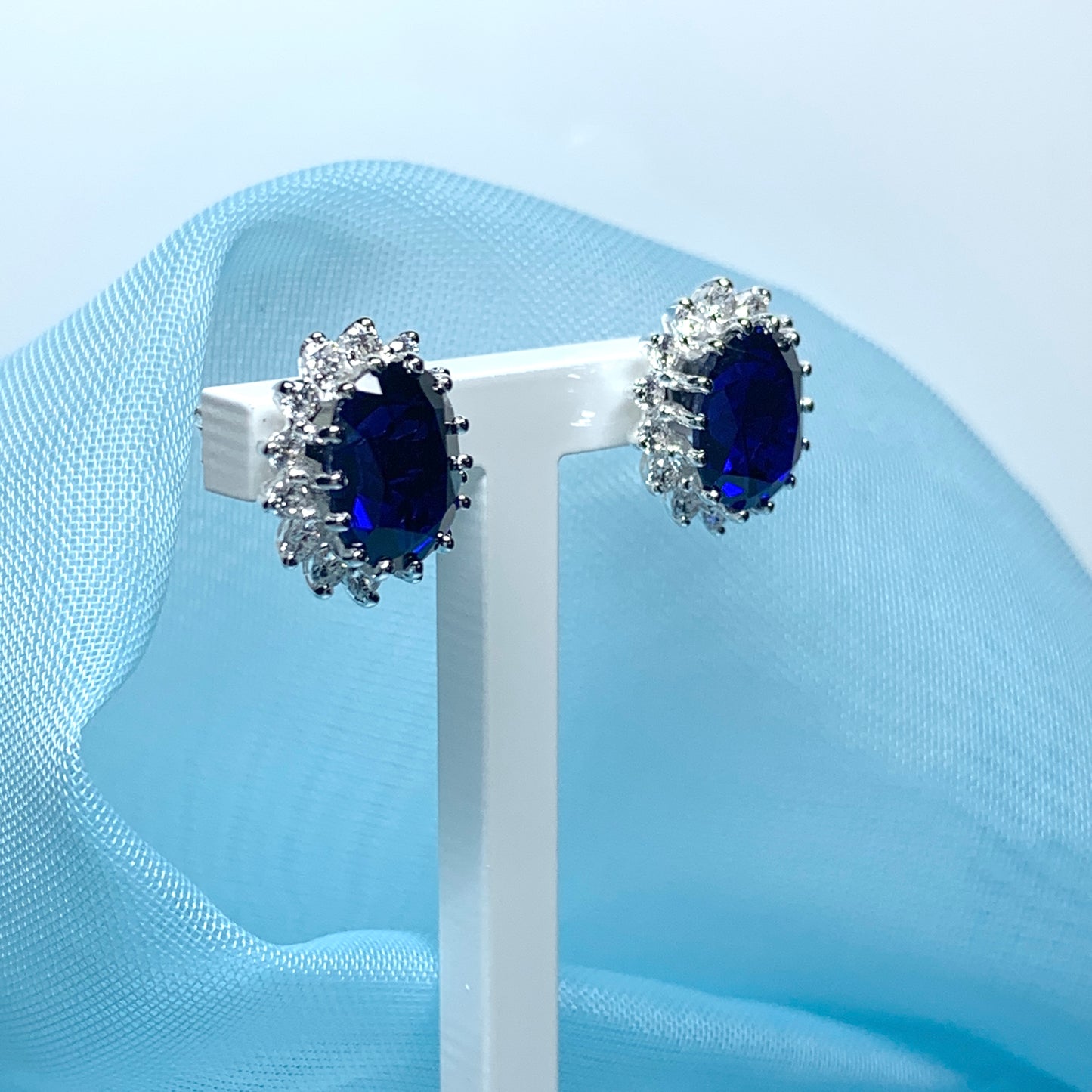 Blue oval cubic zirconia silver cluster stud earrings