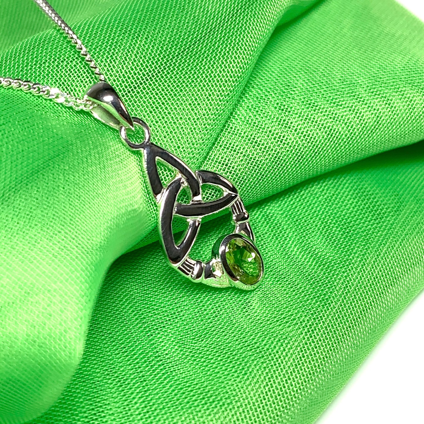 Celtic oval peridot necklace