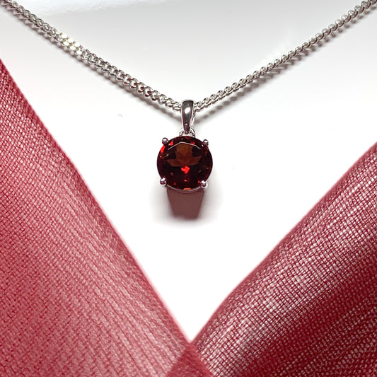 Classic round garnet sterling silver necklace