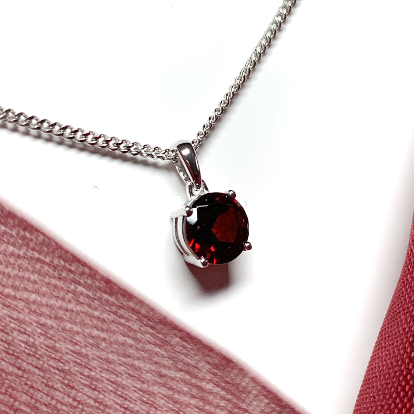 Classic round garnet sterling silver necklace