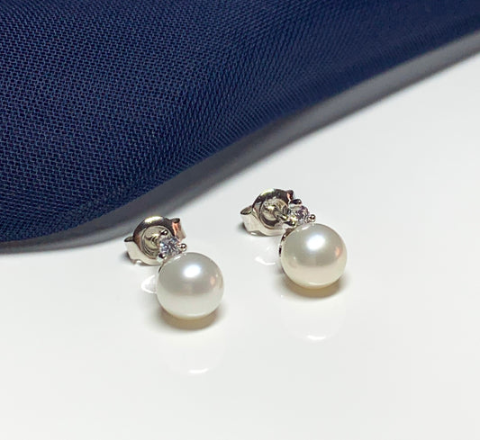 Cultured freshwater pearl cubic zirconia round stud earrings sterling silver