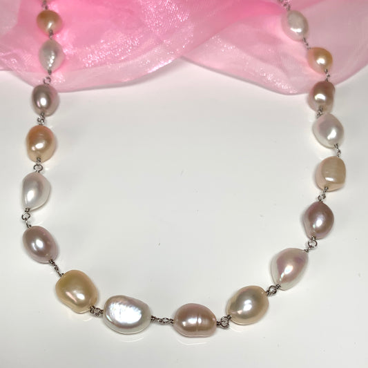 Cultured freshwater pearl single row necklace pink and white