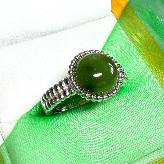 Dark green real jade ring round shape sterling silver patterned bobbled