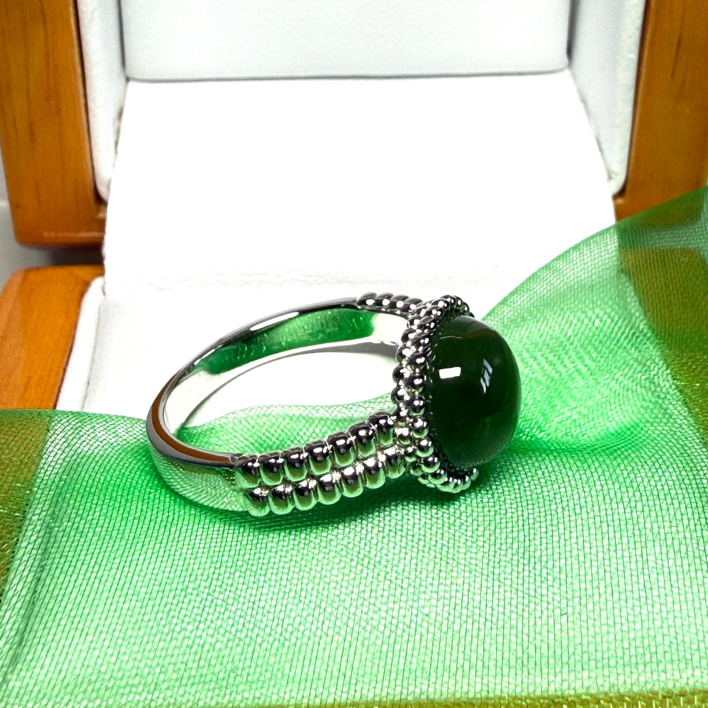Dark green real jade ring round shape sterling silver patterned bobbled