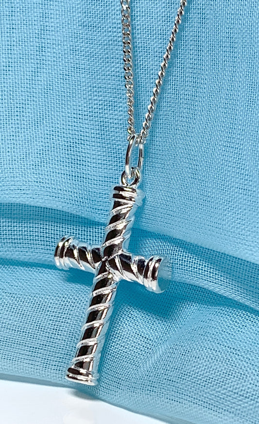 Diamond cut cross patterned sterling silver and chain Large diamond cut cross patterned sterling silver and chain
