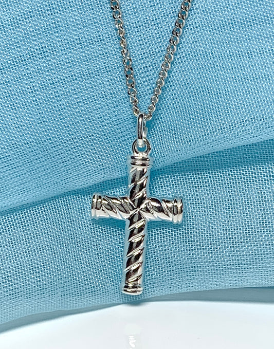 Diamond cut cross patterned sterling silver and chain