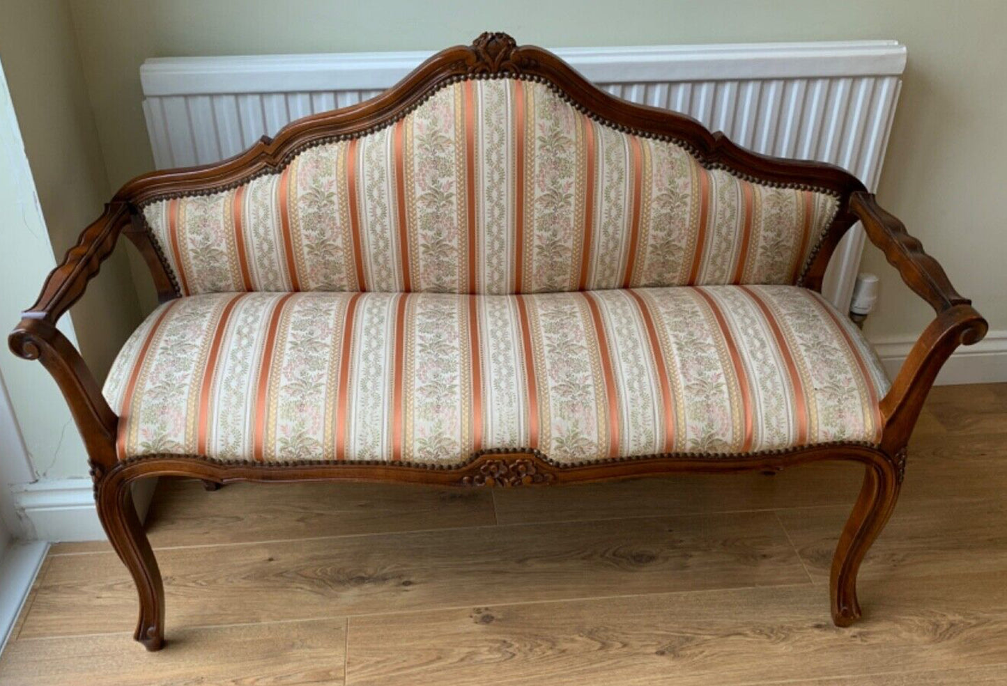 Edwardian style Double Saloon Chair - Superb Condition - Pre Loved