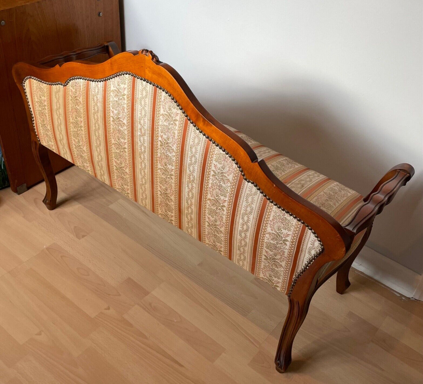 Edwardian style Double Saloon Chair - Superb Condition - Pre Loved