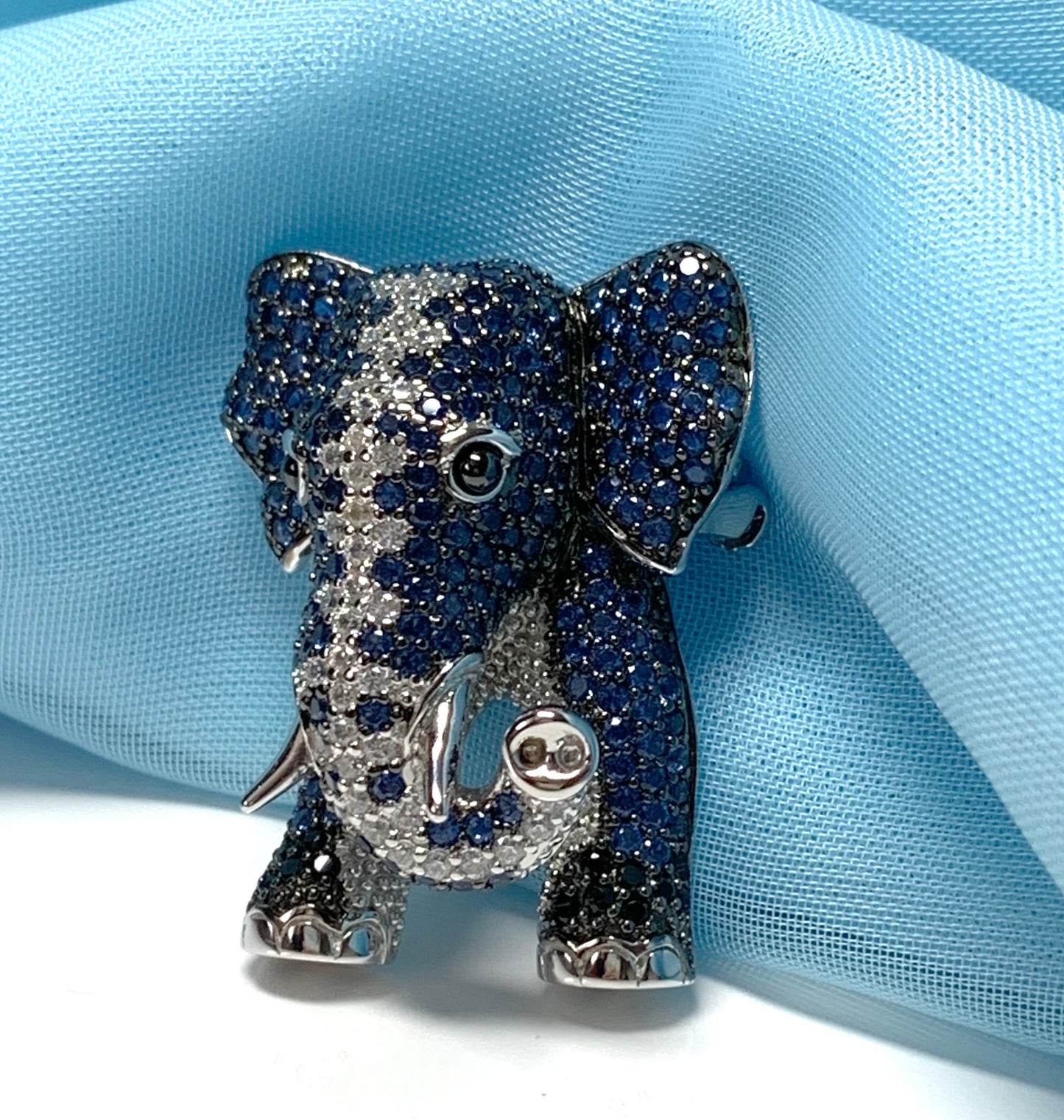 Elephant blue and white cubic zirconia fancy sparkling brooch