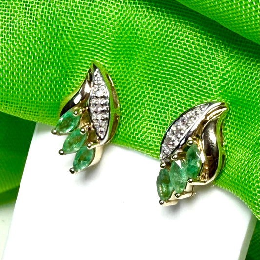 Green emerald and diamond stud earrings yellow gold