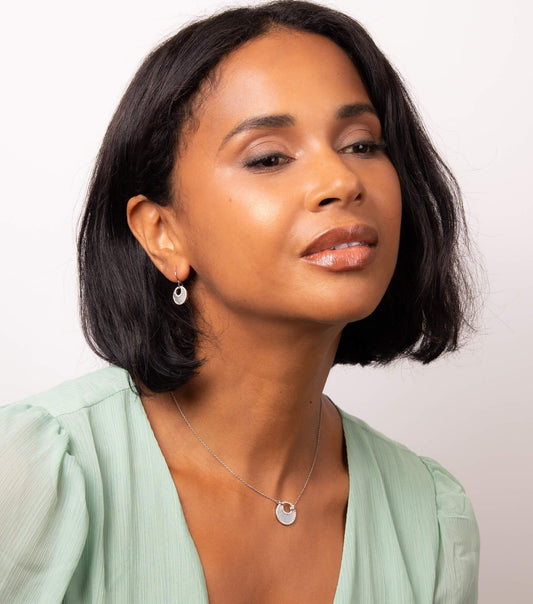 Fiorelli round Mother Of Pearl sterling silver necklace pendant