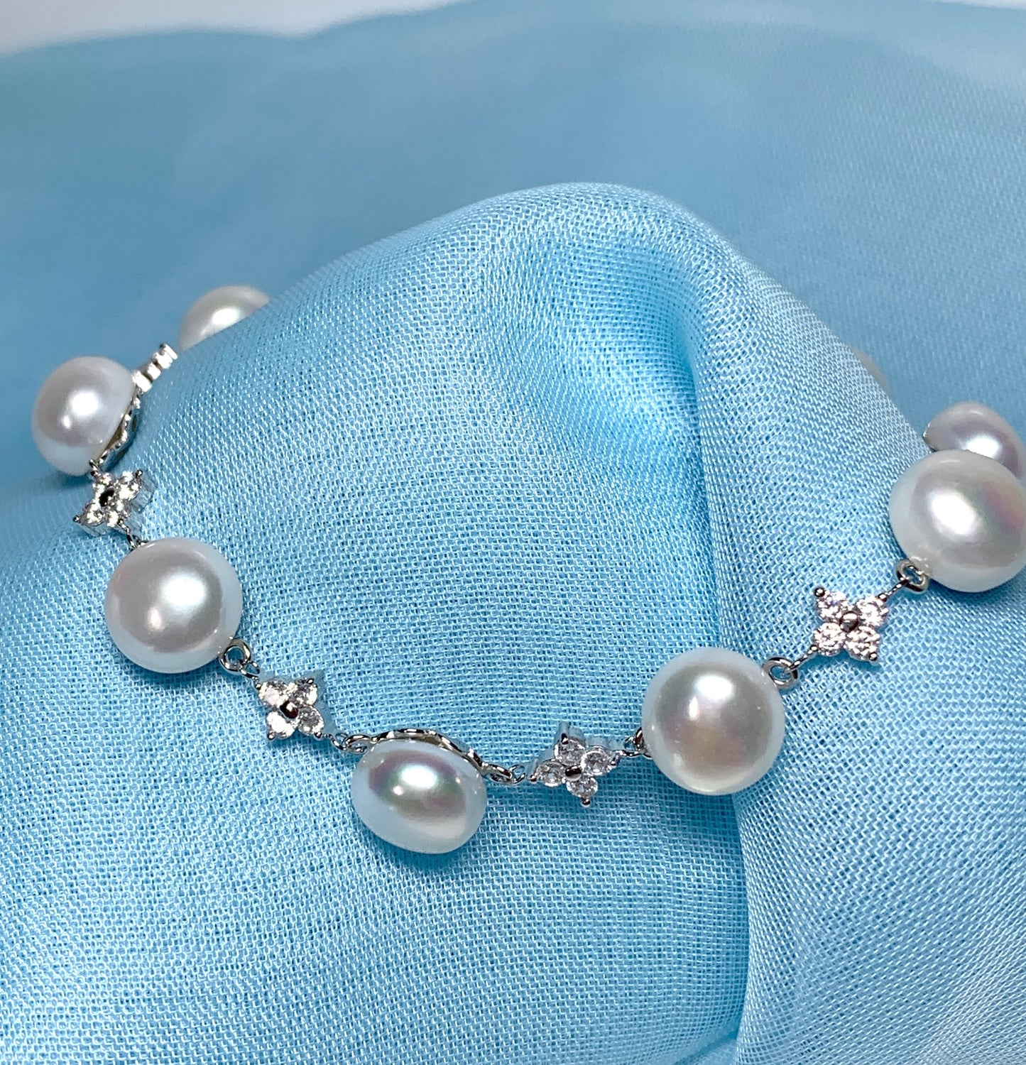 Freshwater cultured pearl and cubic zirconia sterling silver ladies bracelet