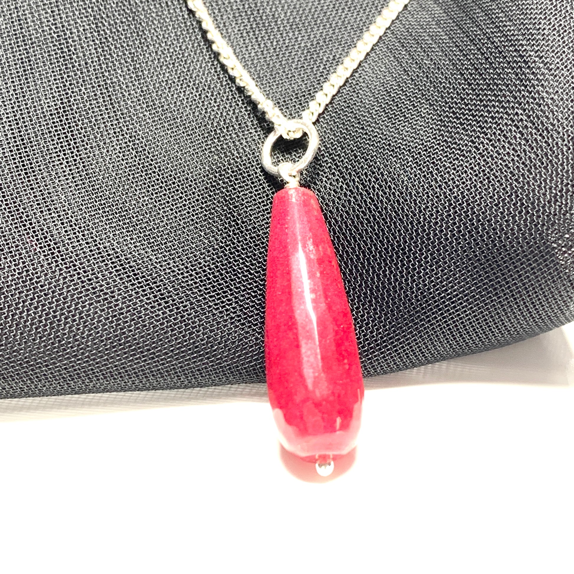 Fuchsia tear drop red jade necklace pendent sterling silver