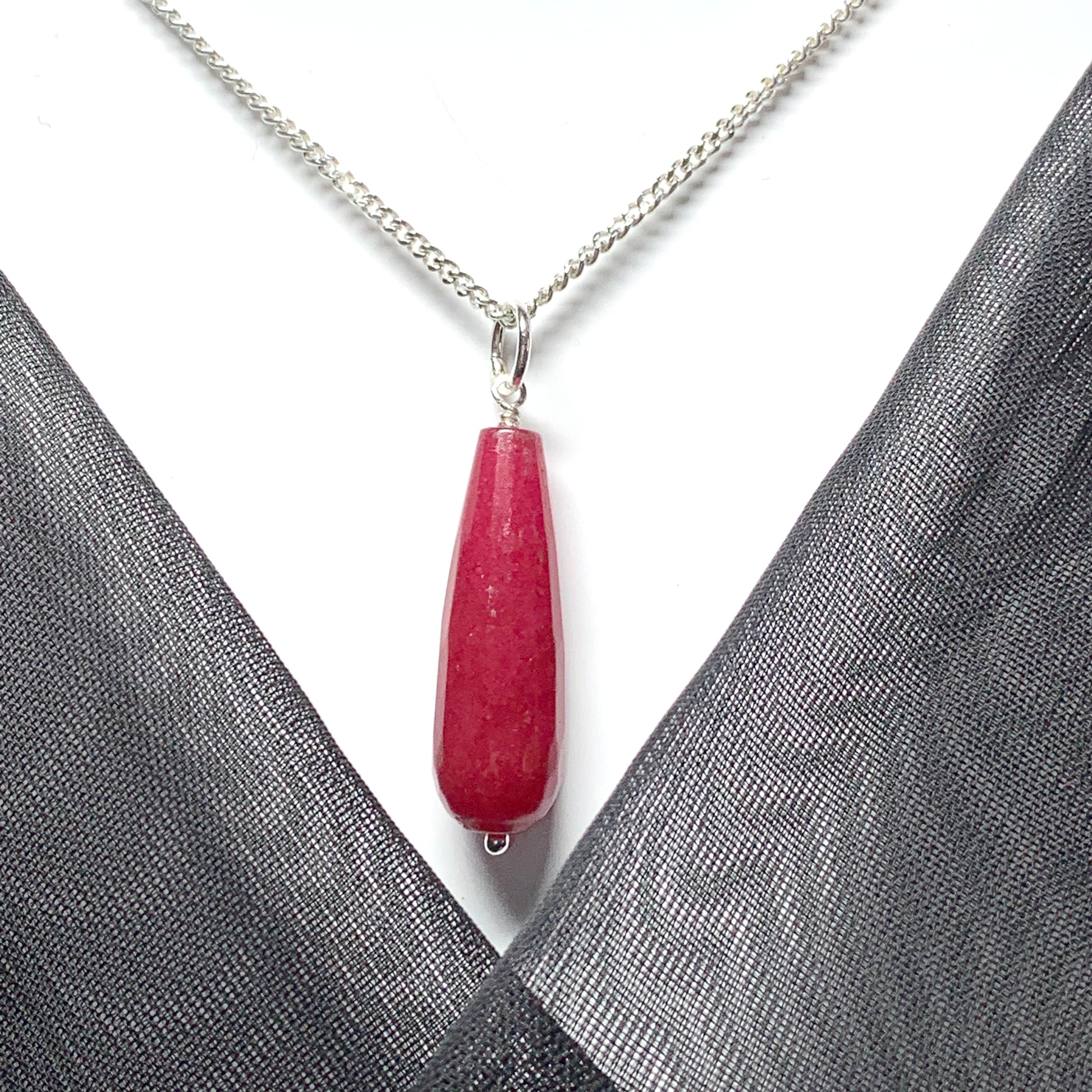 Fuchsia tear drop red jade necklace pendent sterling silver