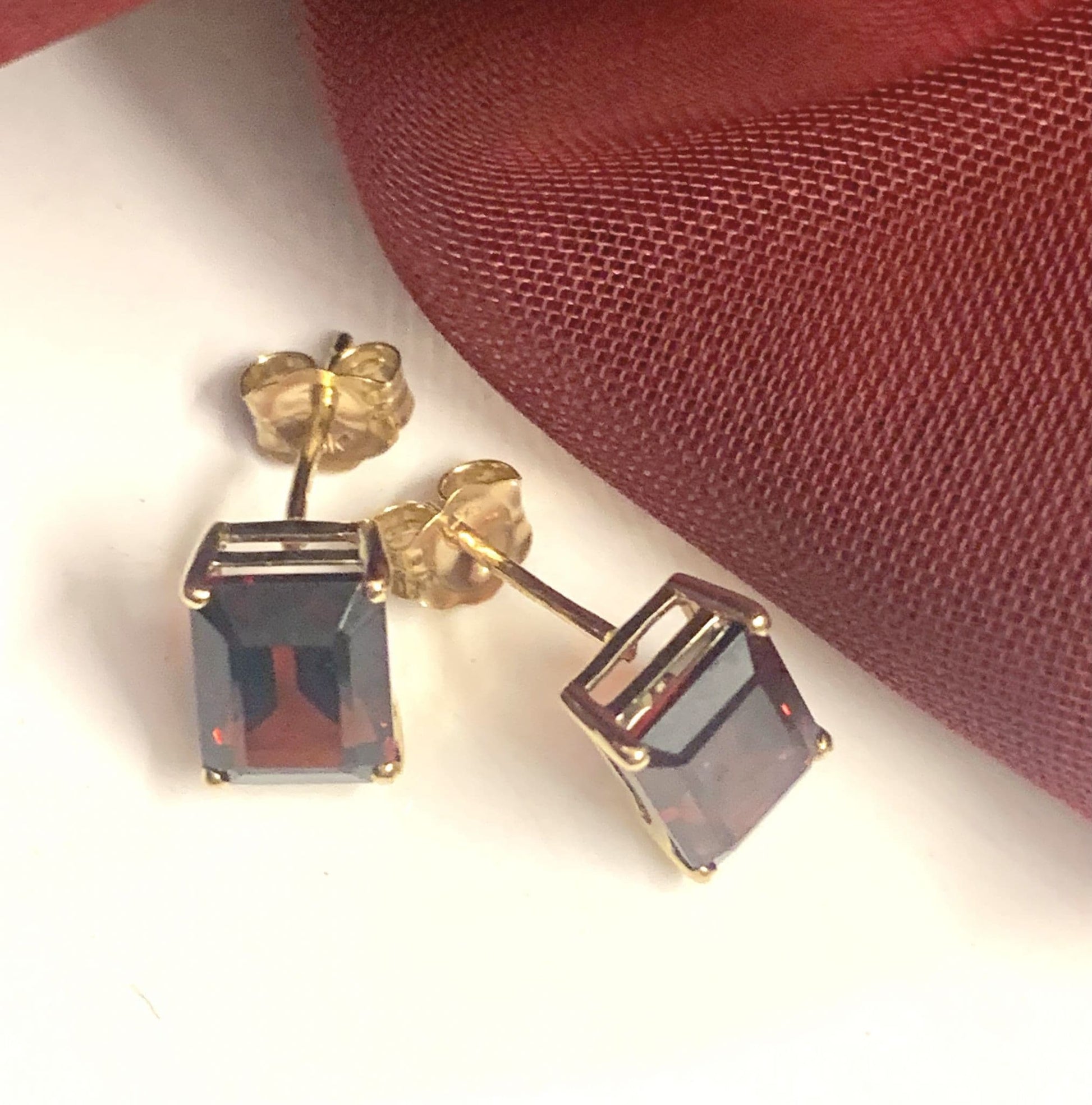 Garnet Yellow Gold Square Rectangle Stud Earrings