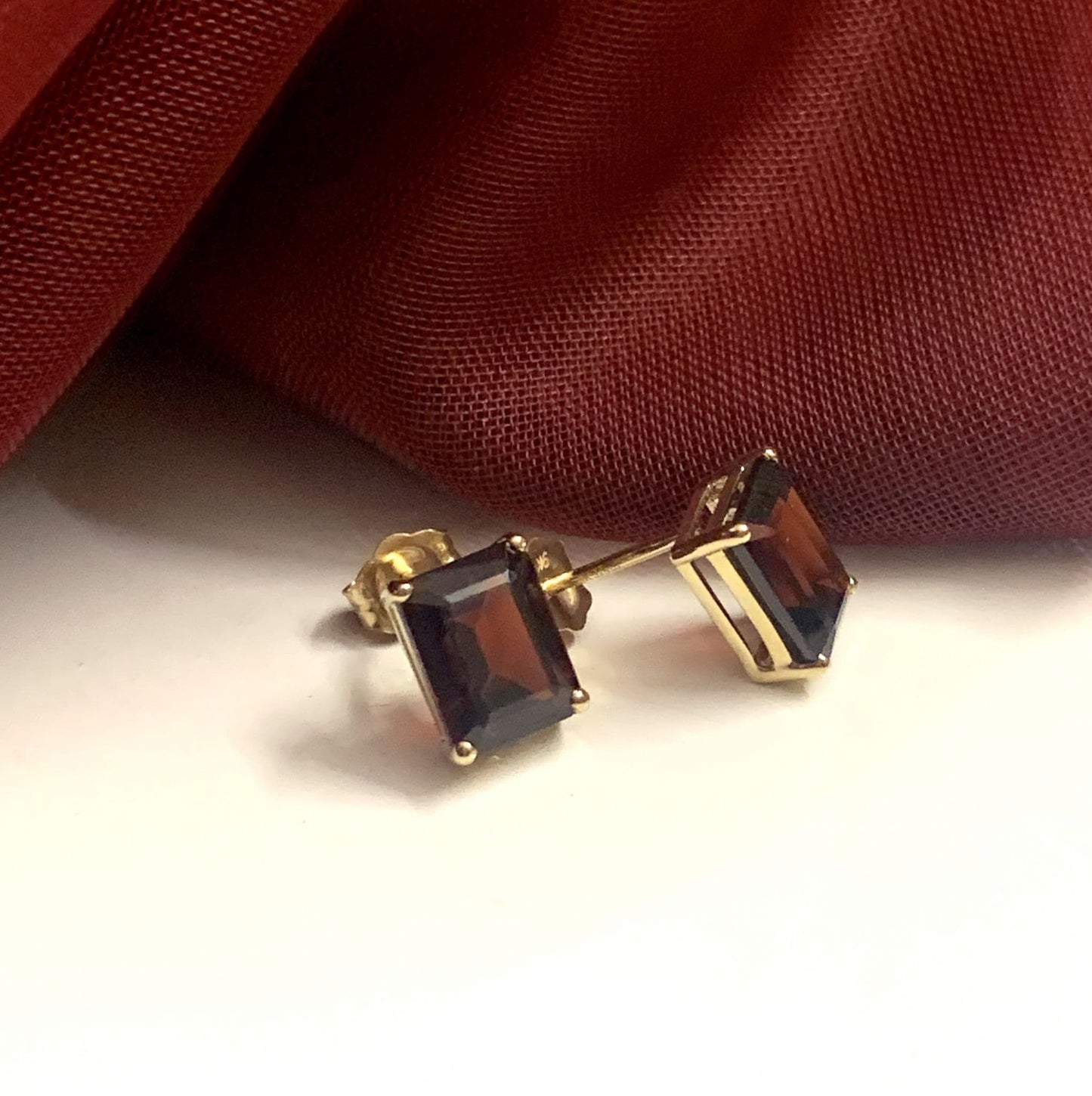 Garnet Yellow Gold Square Rectangle Stud Earrings