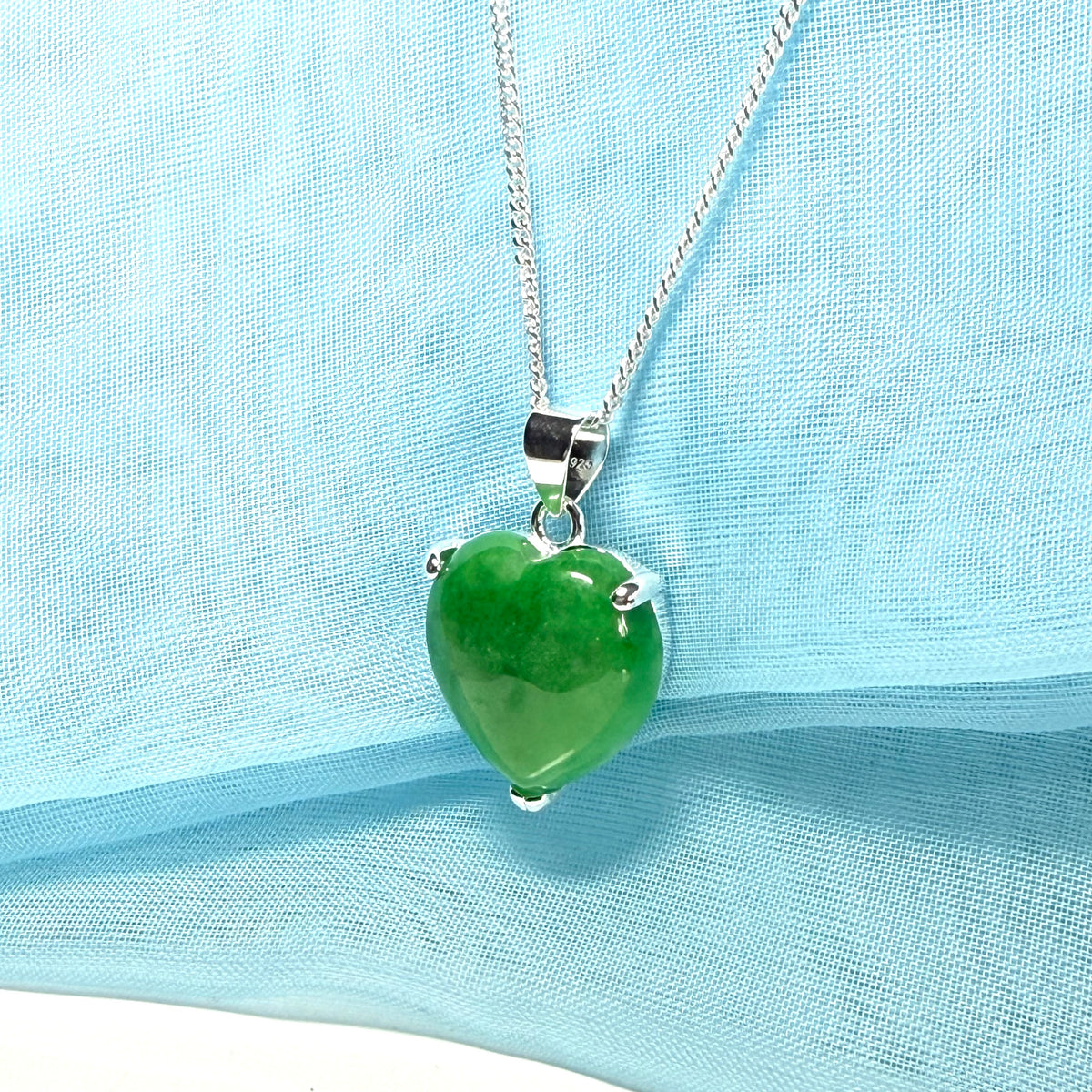 Gorgeous real green jade necklace heart shaped sterling silver, exquisitely designed pendant