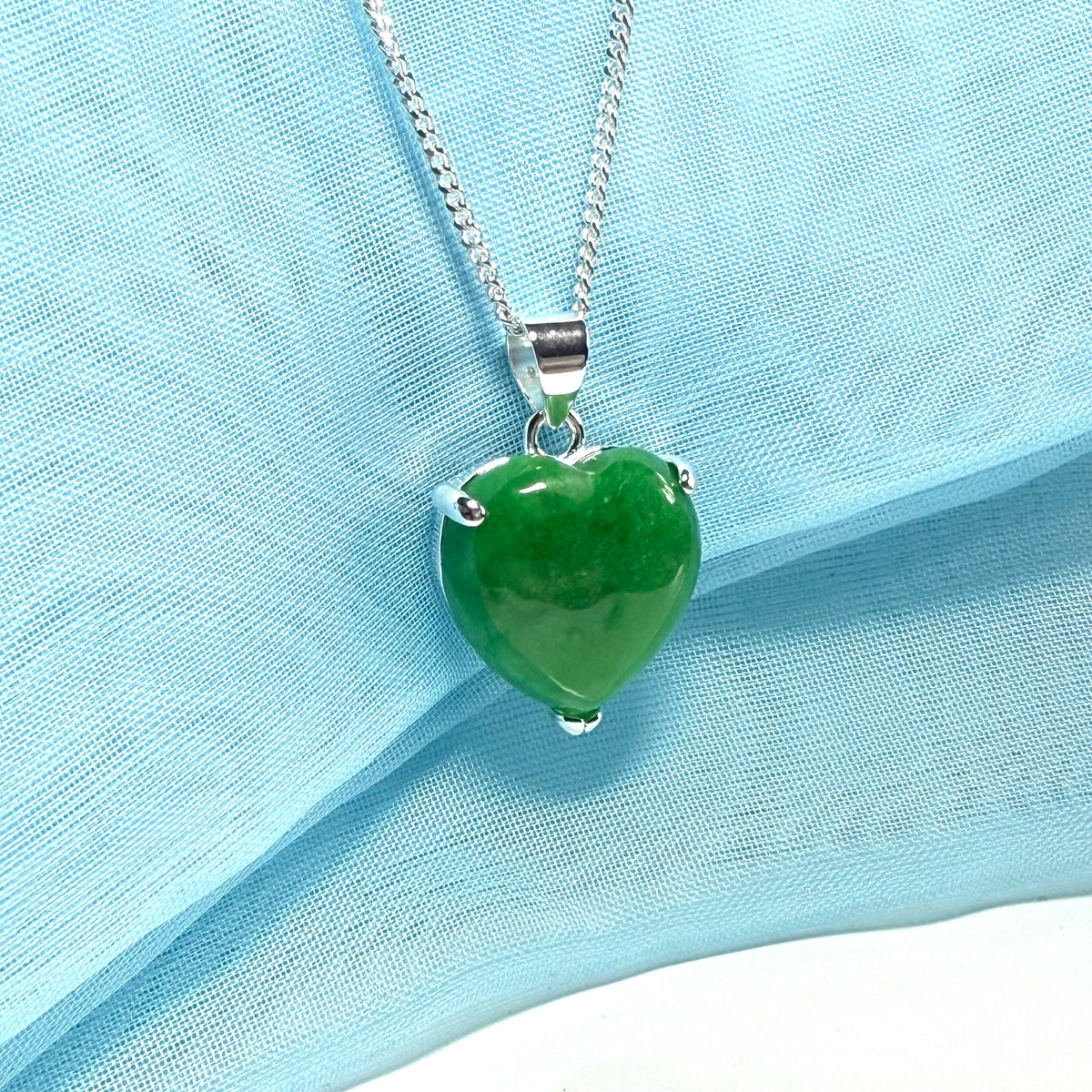 Gorgeous real green jade necklace heart shaped sterling silver, exquisitely designed pendant