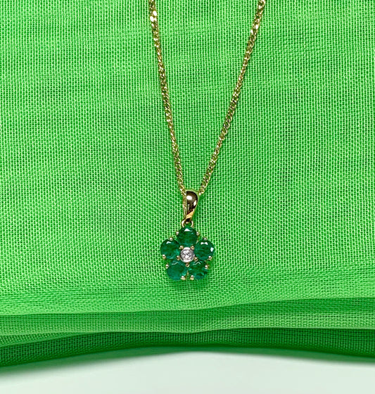 Green Emerald And Diamond Yellow Gold Daisy Cluster Necklace