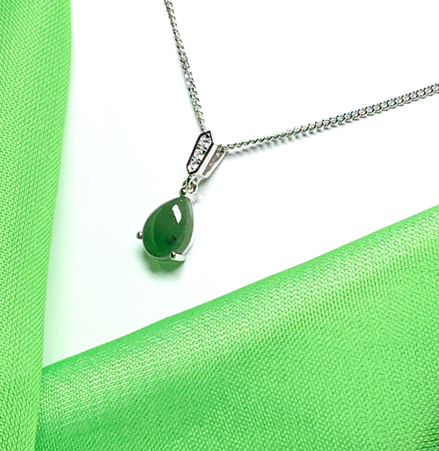 Real green pear teardrop jade and diamond white gold necklace