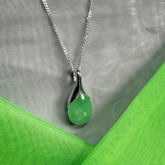 Green Jade Tear Drop Silver Pear Shaped Necklace Pendant