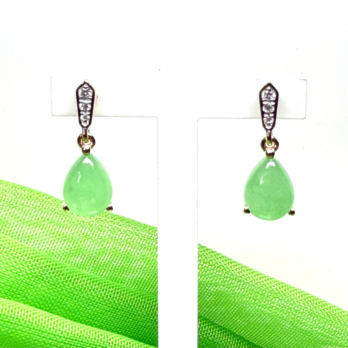 Green pear teardrop real jade and diamond yellow gold drop earrings