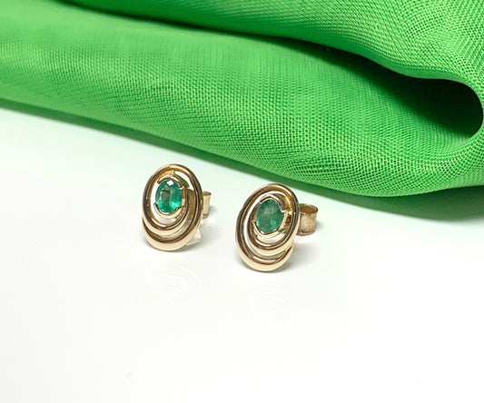 Green real emerald yellow gold oval swirl stud earrings