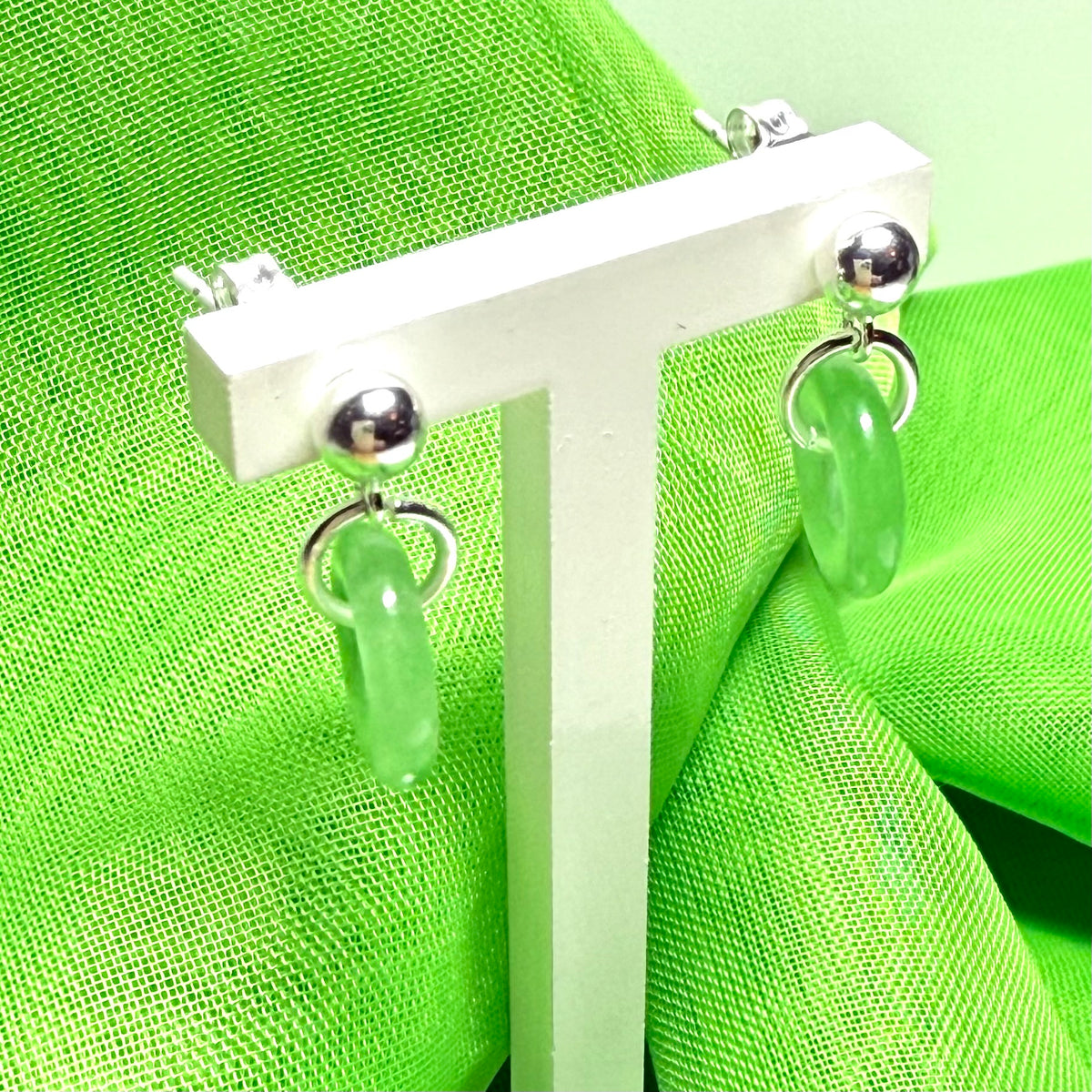 Green real jade sterling silver round drop dangling earrings