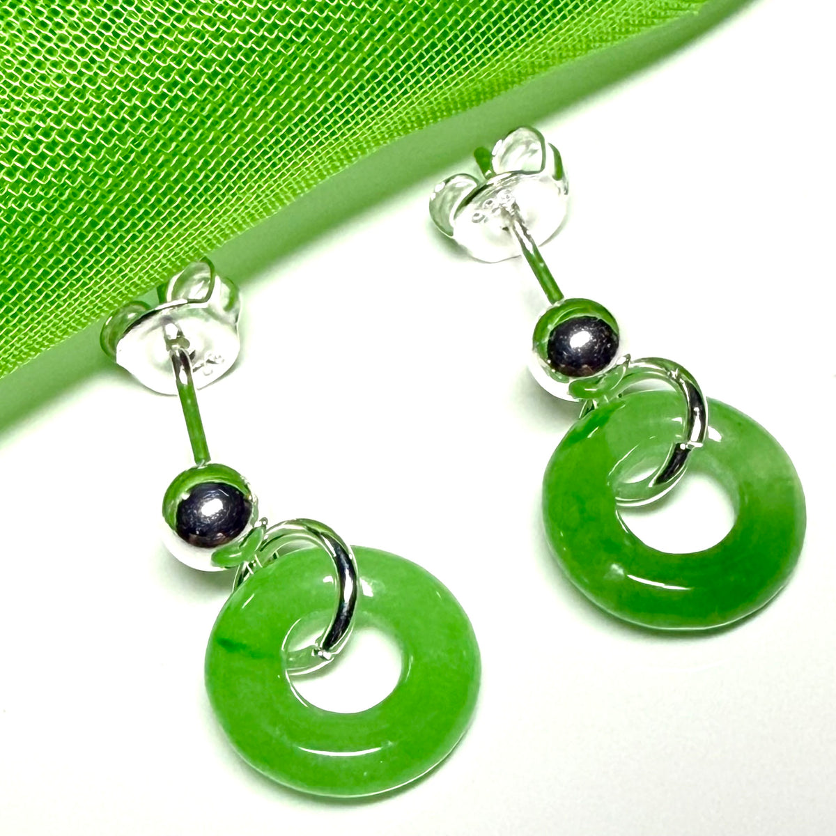 Green real jade sterling silver round drop dangling earrings