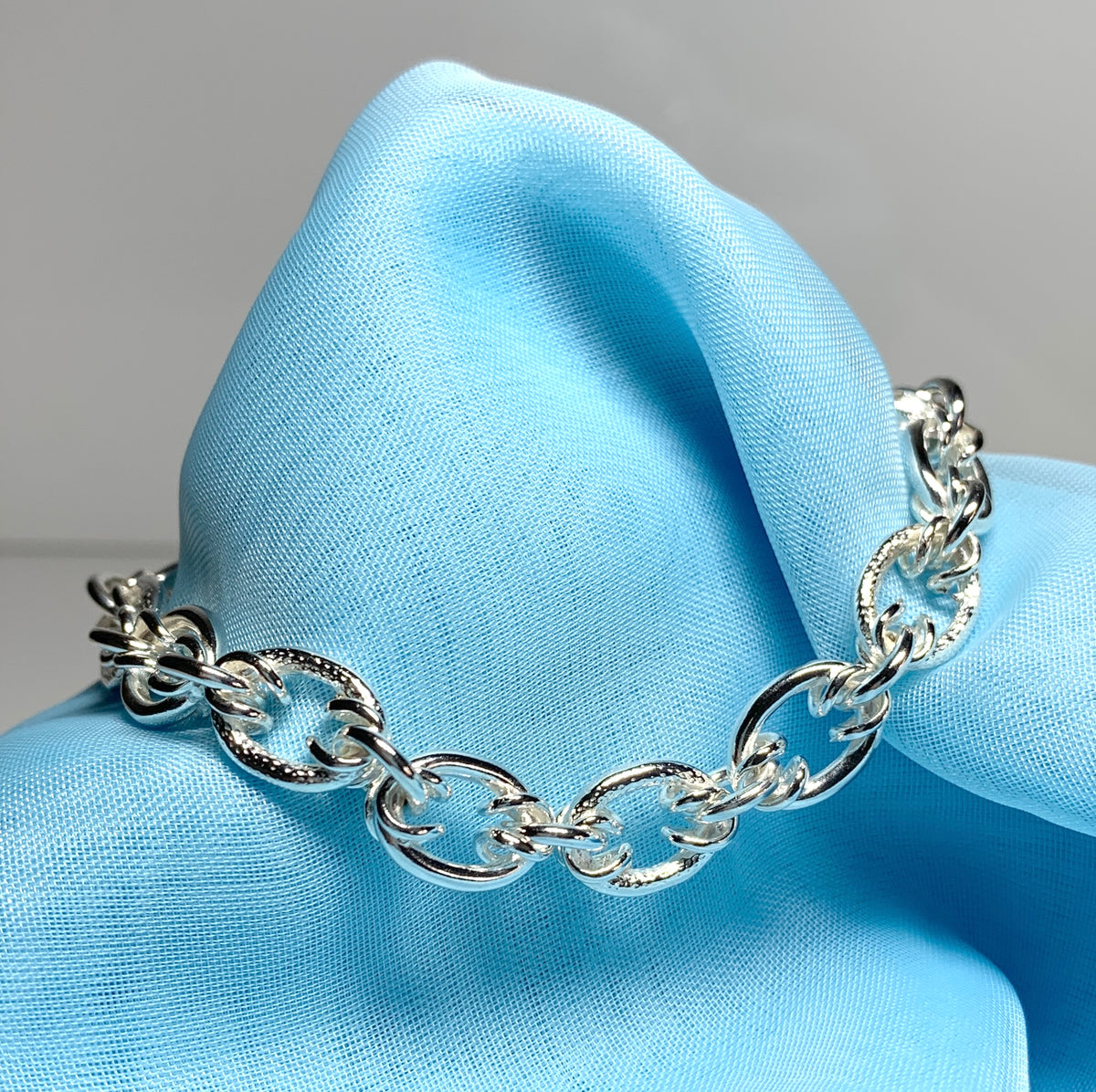 Heavy solid sterling silver ladies bracelet open fancy link oval
