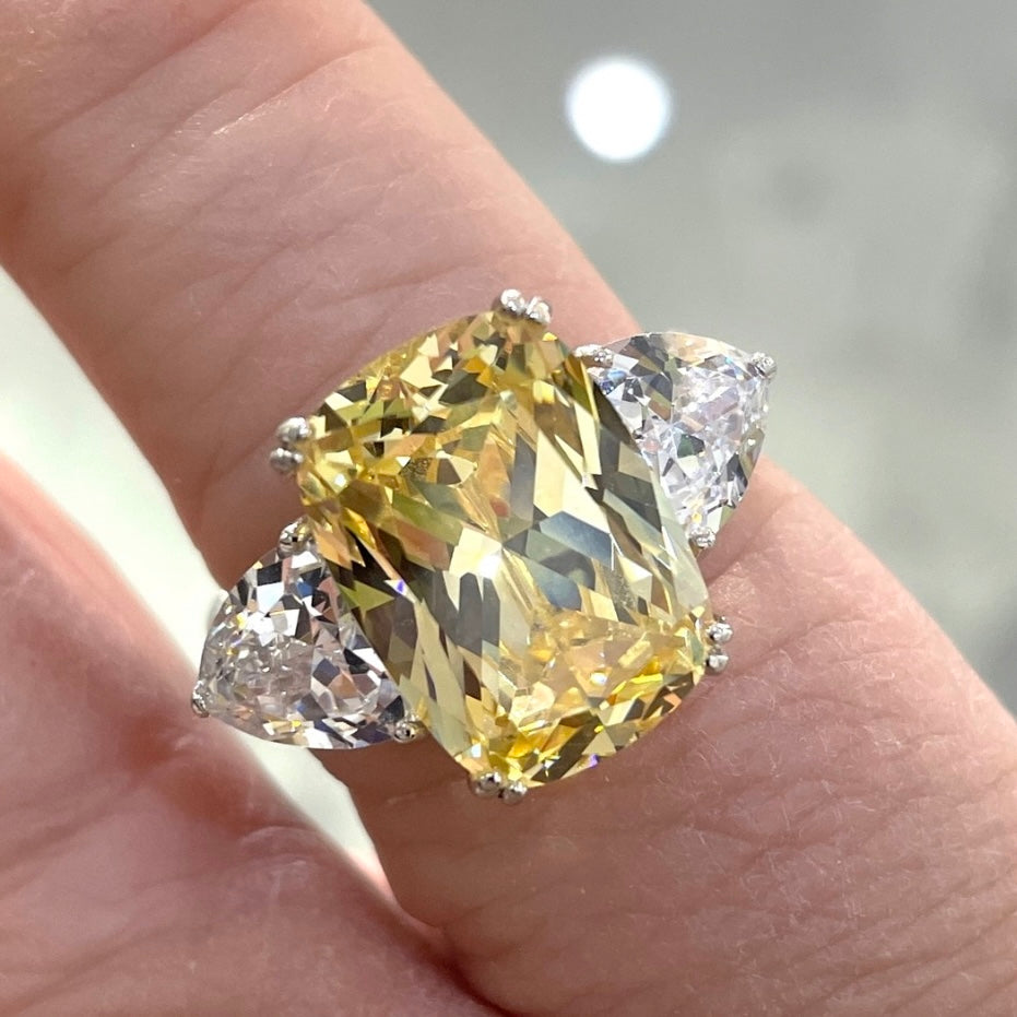 Large yellow lemon coloured cocktail ring