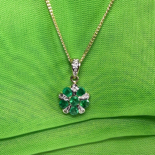 Real green emerald and real diamond round cluster necklace yellow gold pendant