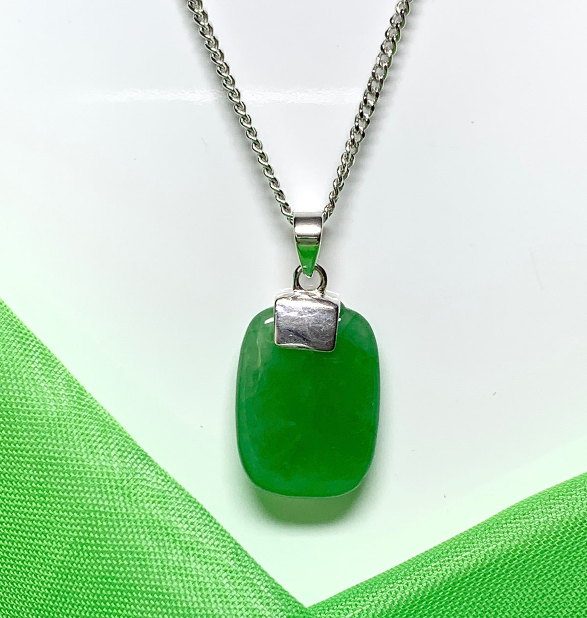 Sterling silver cushion shaped real green jade necklace pendant with chain