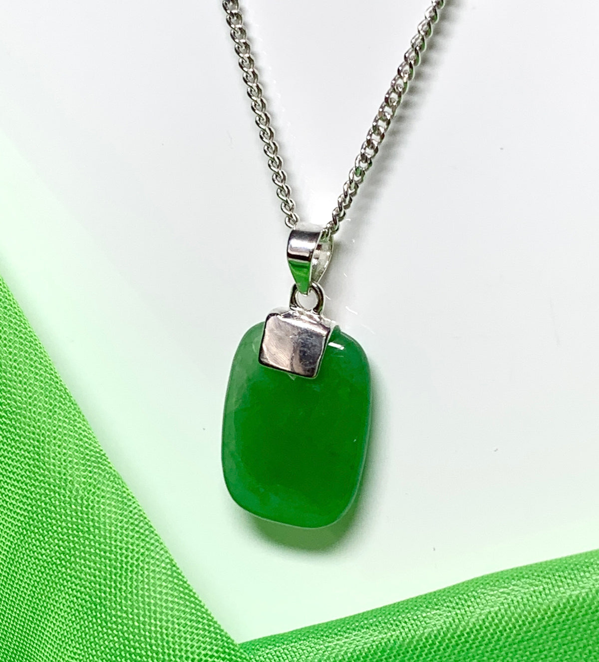 Sterling silver cushion shaped real green jade necklace pendant with chain