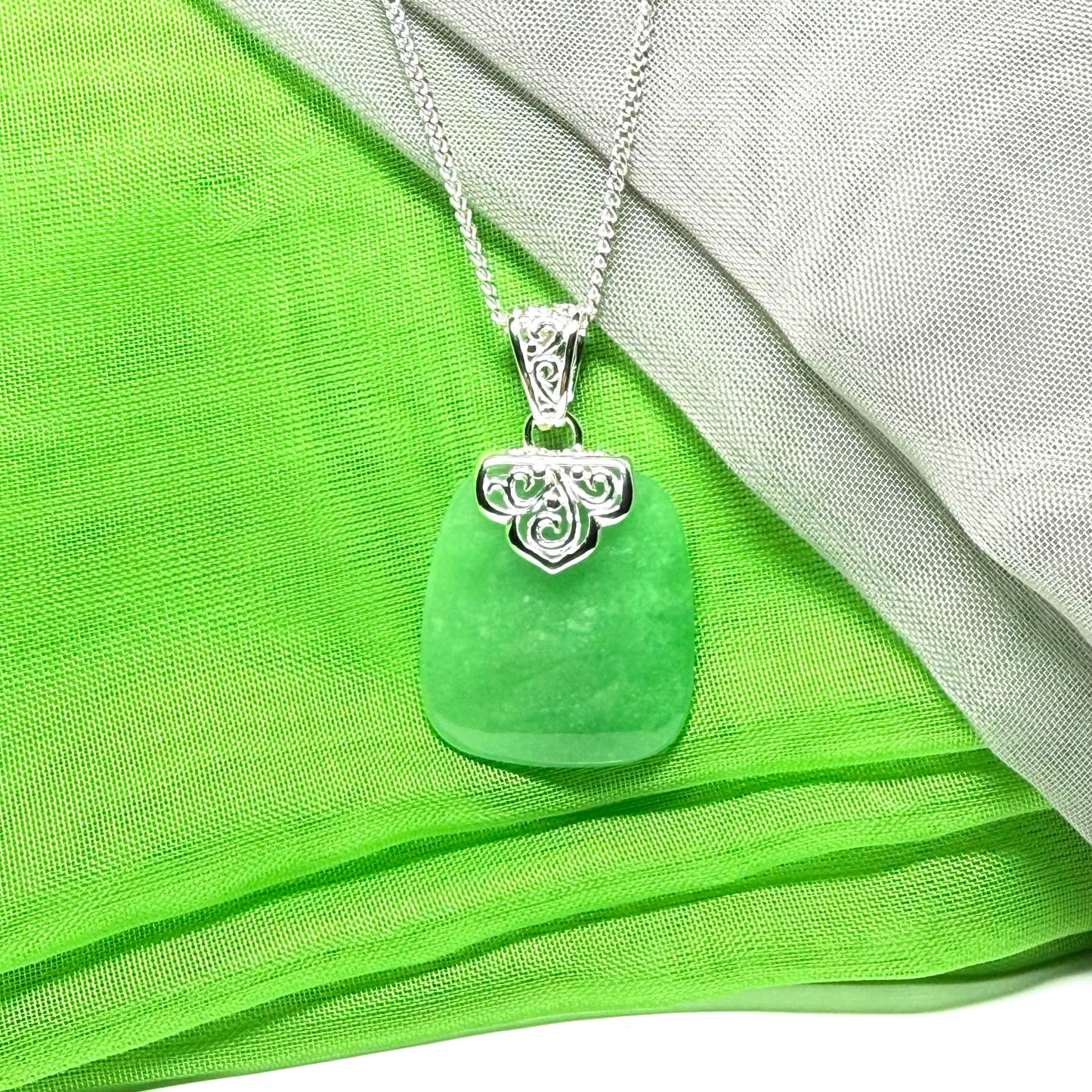 A real jade neck pendant green sterling silver large cushion shaped, a truly stunning necklace