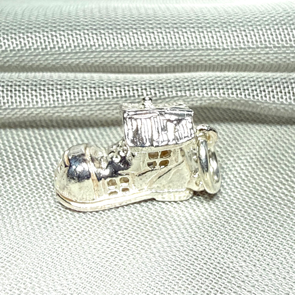 Sterling Silver Old Mother Hubbard Boot Solid Charm Small