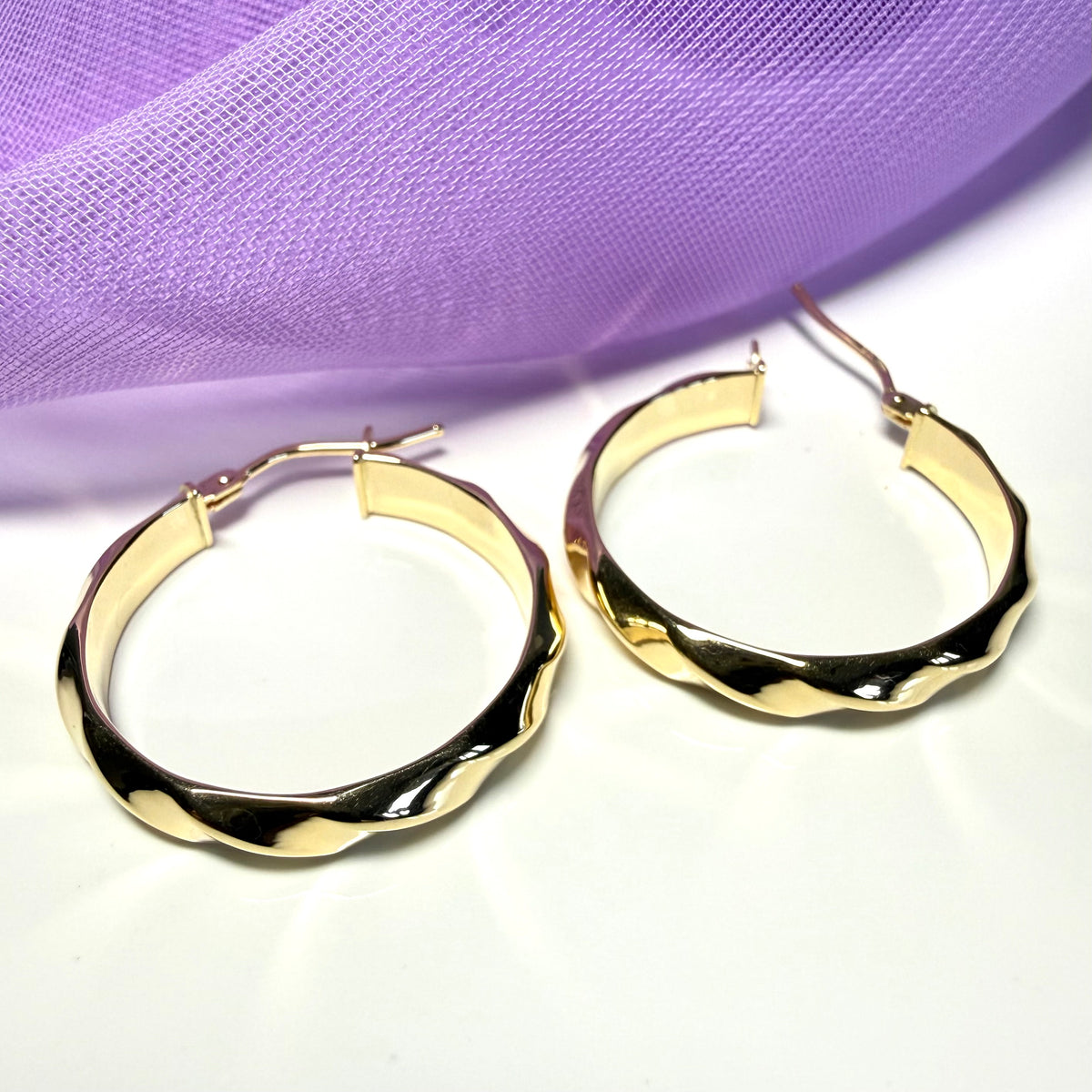 Yellow Gold Round Flat Twisted Hoop Earrings 23 mm